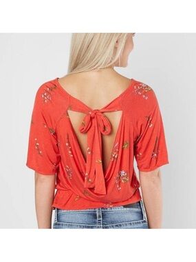 Daytrip Coral Floral Open-Back Tie Short Sleeve Top